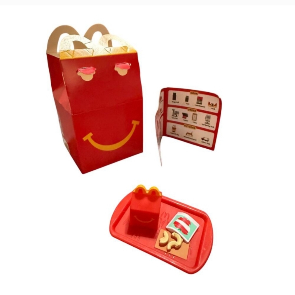 Red Lil McDonalds Mini Happy Meal Toy Set With APPLES, Tray and Booklet #18